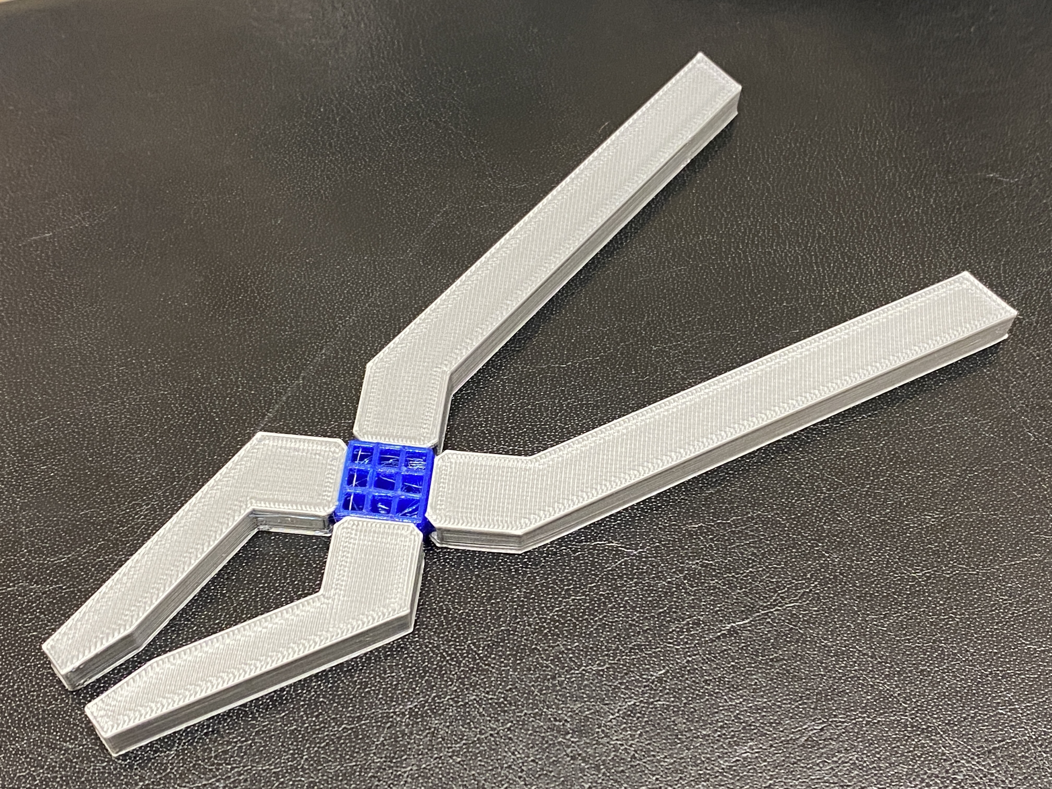 Multi-Material Print-in-Place Pliers